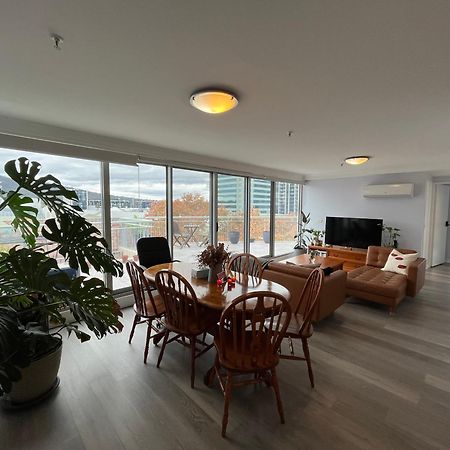 Private Room With Ensuite In The Cbd 堪培拉 外观 照片