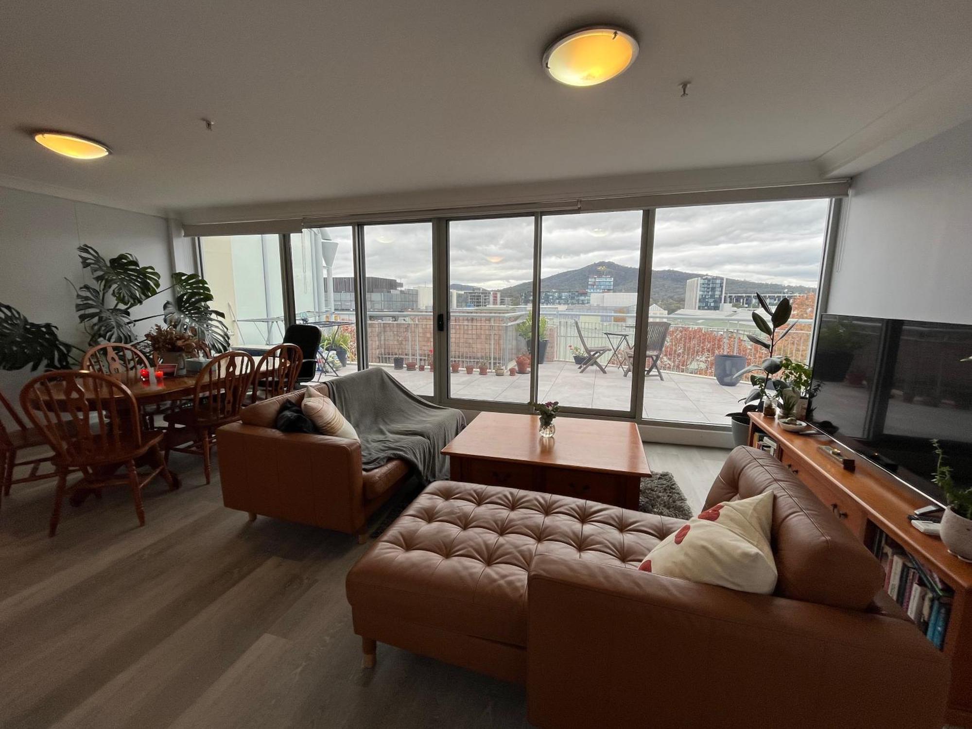 Private Room With Ensuite In The Cbd 堪培拉 外观 照片